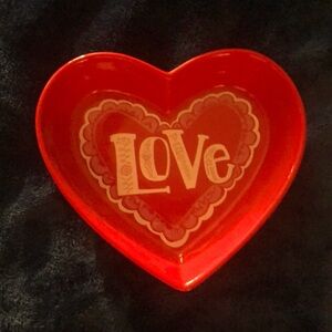 Small ceramic ‘Love’ tray from Hallmark.